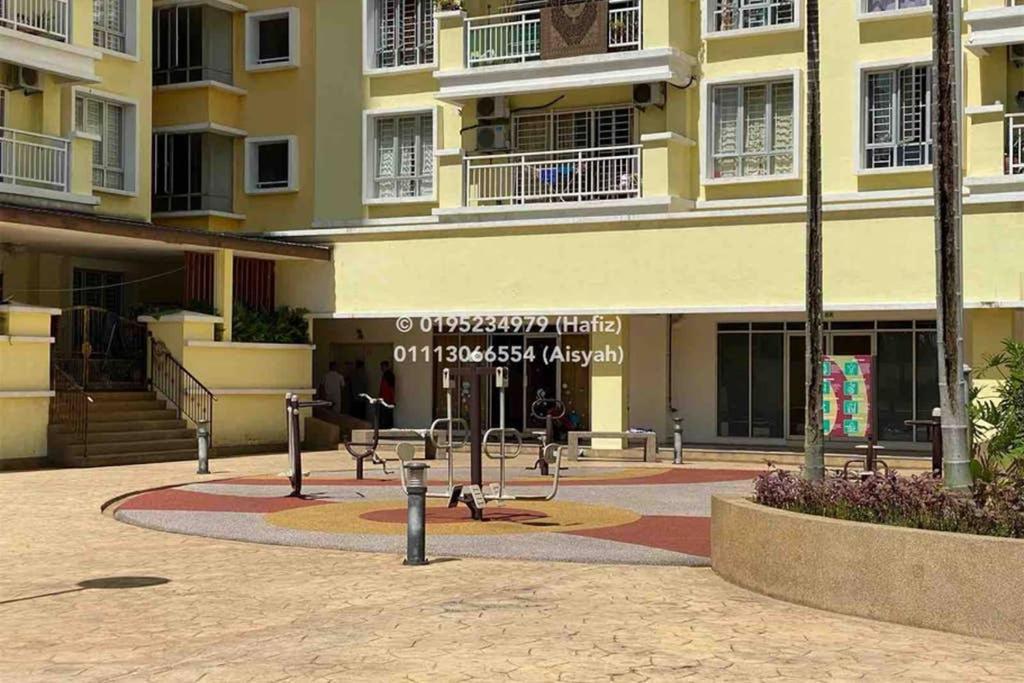 Pv12 Platinum Lake Condominium Apartemen *