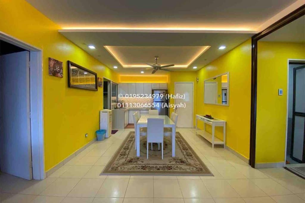 Pv12 Platinum Lake Condominium *