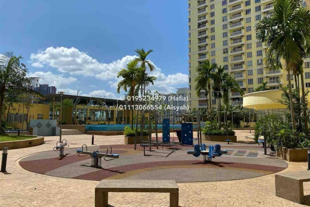 Pangsapuri Pv12 Platinum Lake Condominium