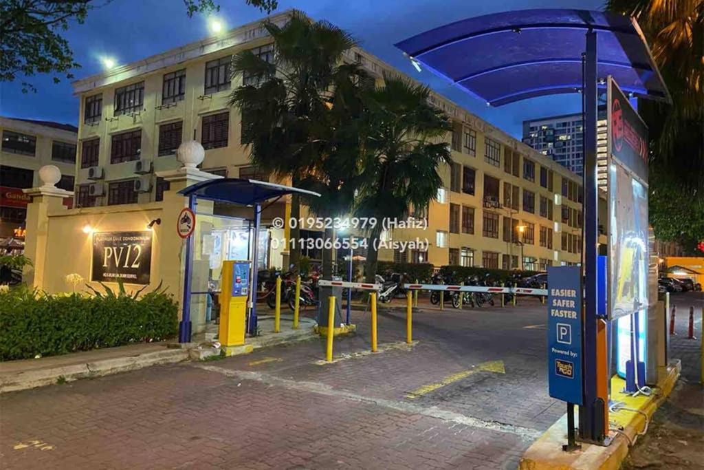 Pv12 Platinum Lake Condominium *